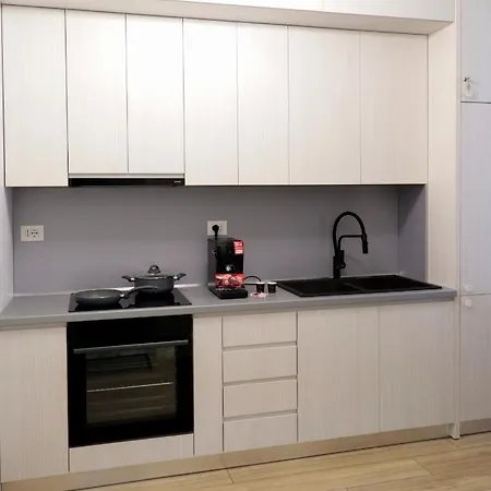 Luxury In Mangalem21 Complex Wifi,ac تيرانا